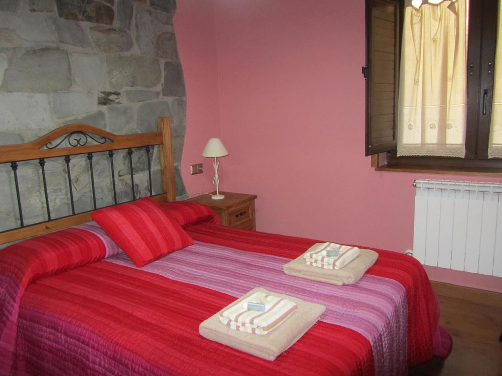 Tia Maria Bed & Breakfast Cerredo Phòng bức ảnh