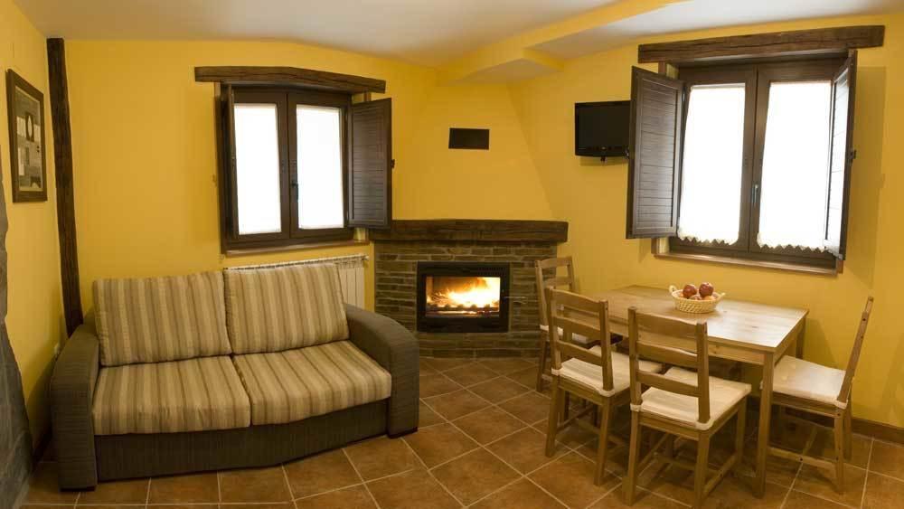Tia Maria Bed & Breakfast Cerredo Phòng bức ảnh